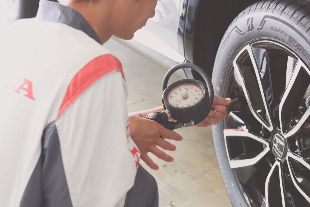 自動車整備士（サービスエンジニア）